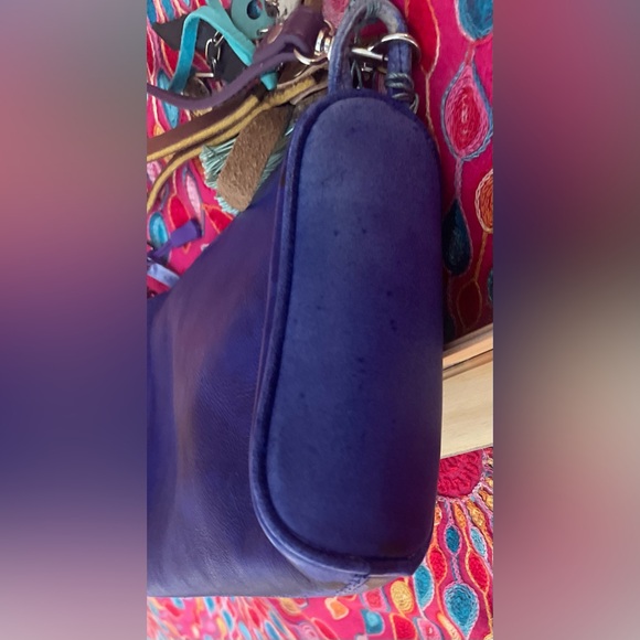 Electric blue Amanda Smith leather purse. Measures approximately 8 x 6“. EUC - Picture 4 of 10